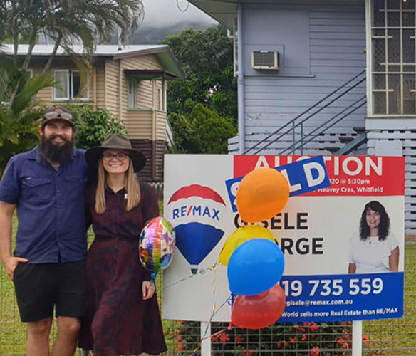 First time buyers, Natasha and Nick, make a fresh start in their dream Queenslander home.